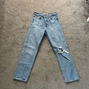 Levi Wedgie Straight 25W x 28L